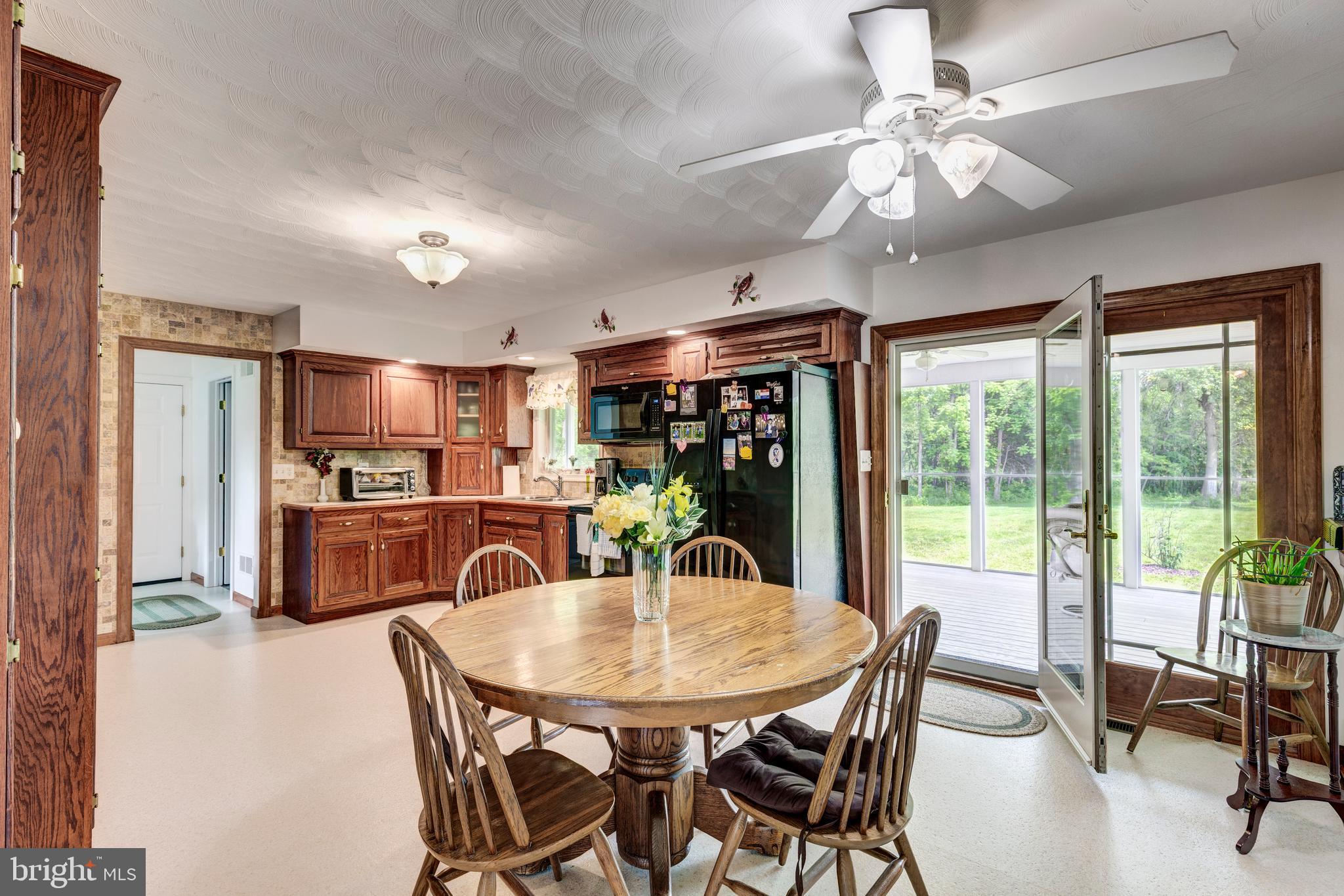 DEER CHASE - Residential