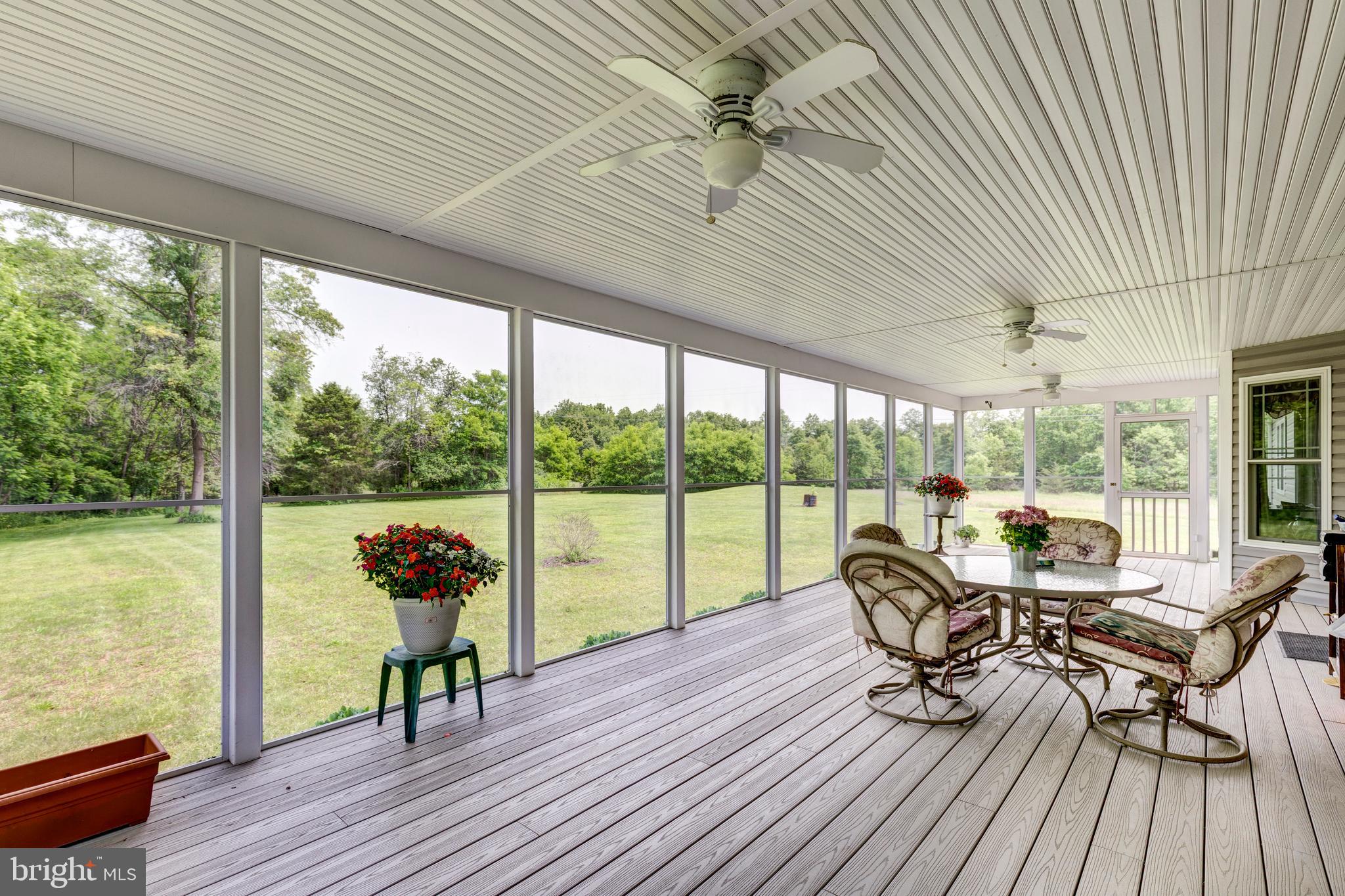 DEER CHASE - Residential