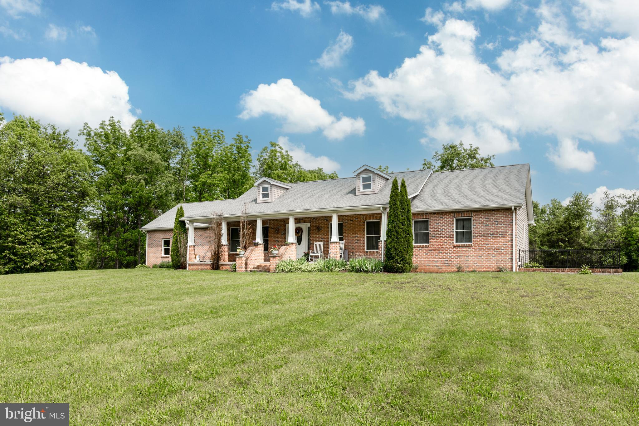 DEER CHASE - Residential