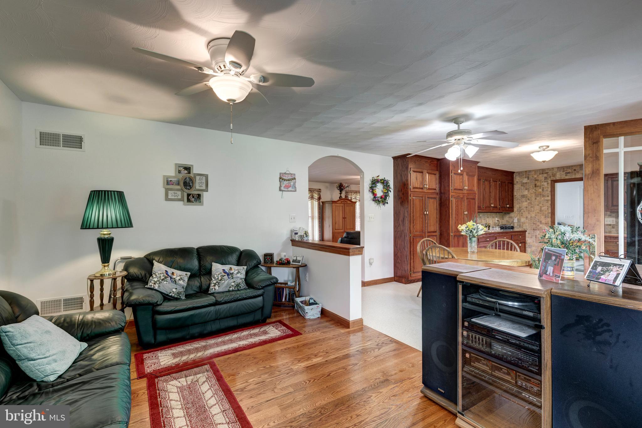 DEER CHASE - Residential