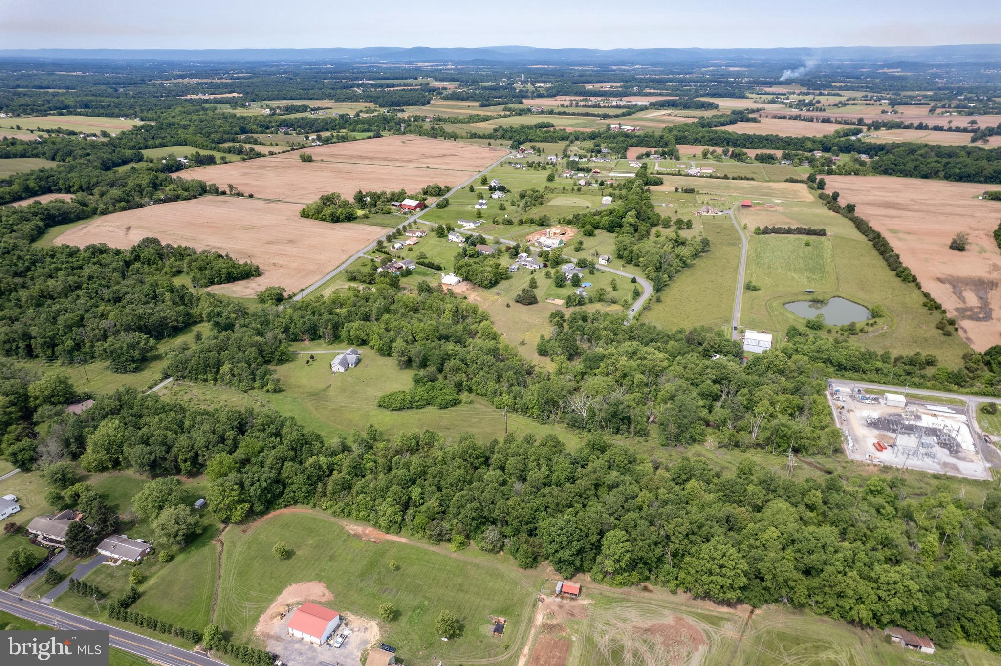 DEER CHASE - Residential
