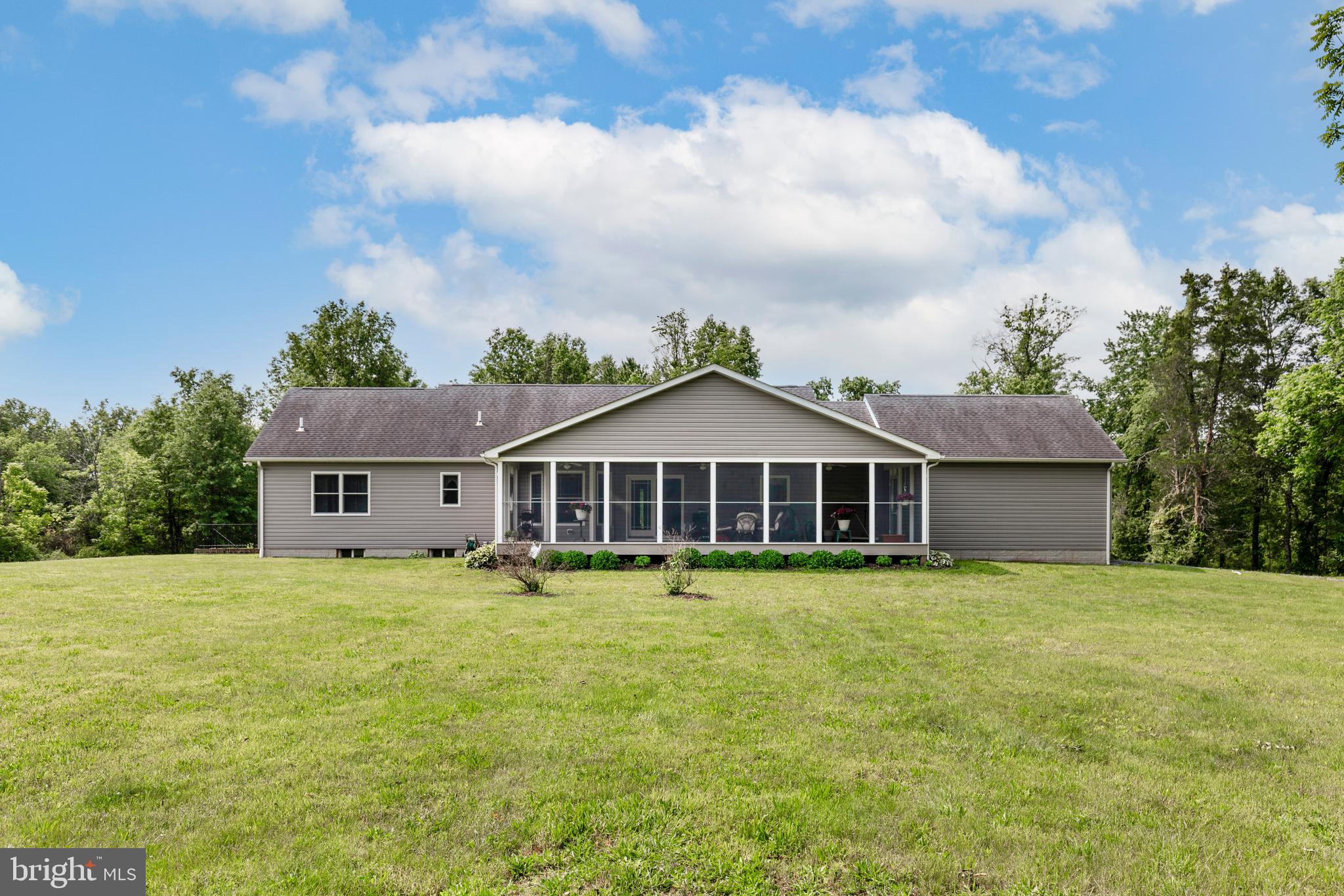 DEER CHASE - Residential