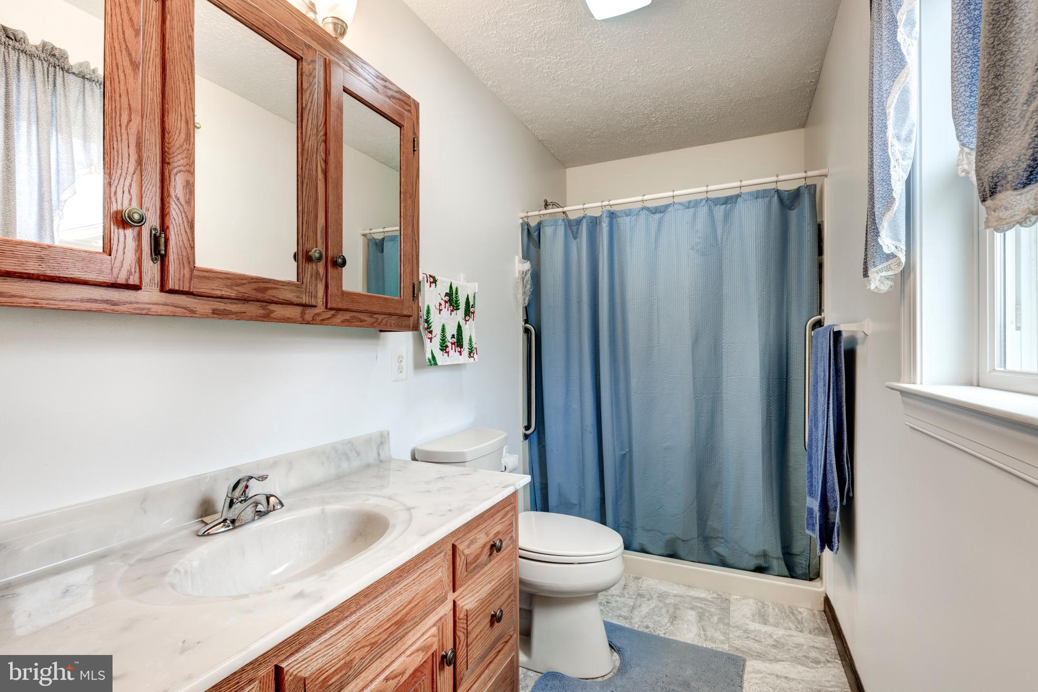 DEER CHASE - Residential