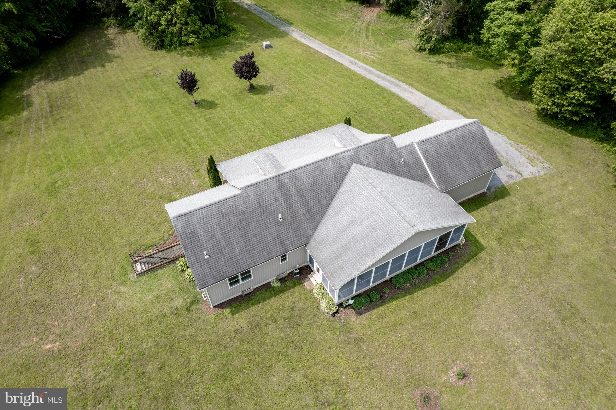 DEER CHASE - Residential