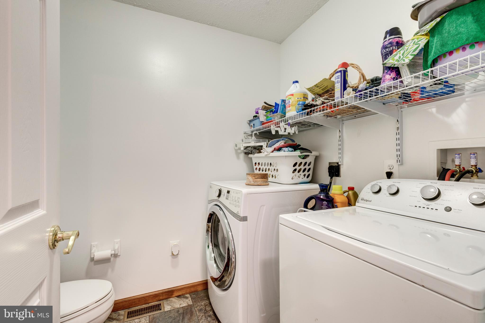 DEER CHASE - Residential