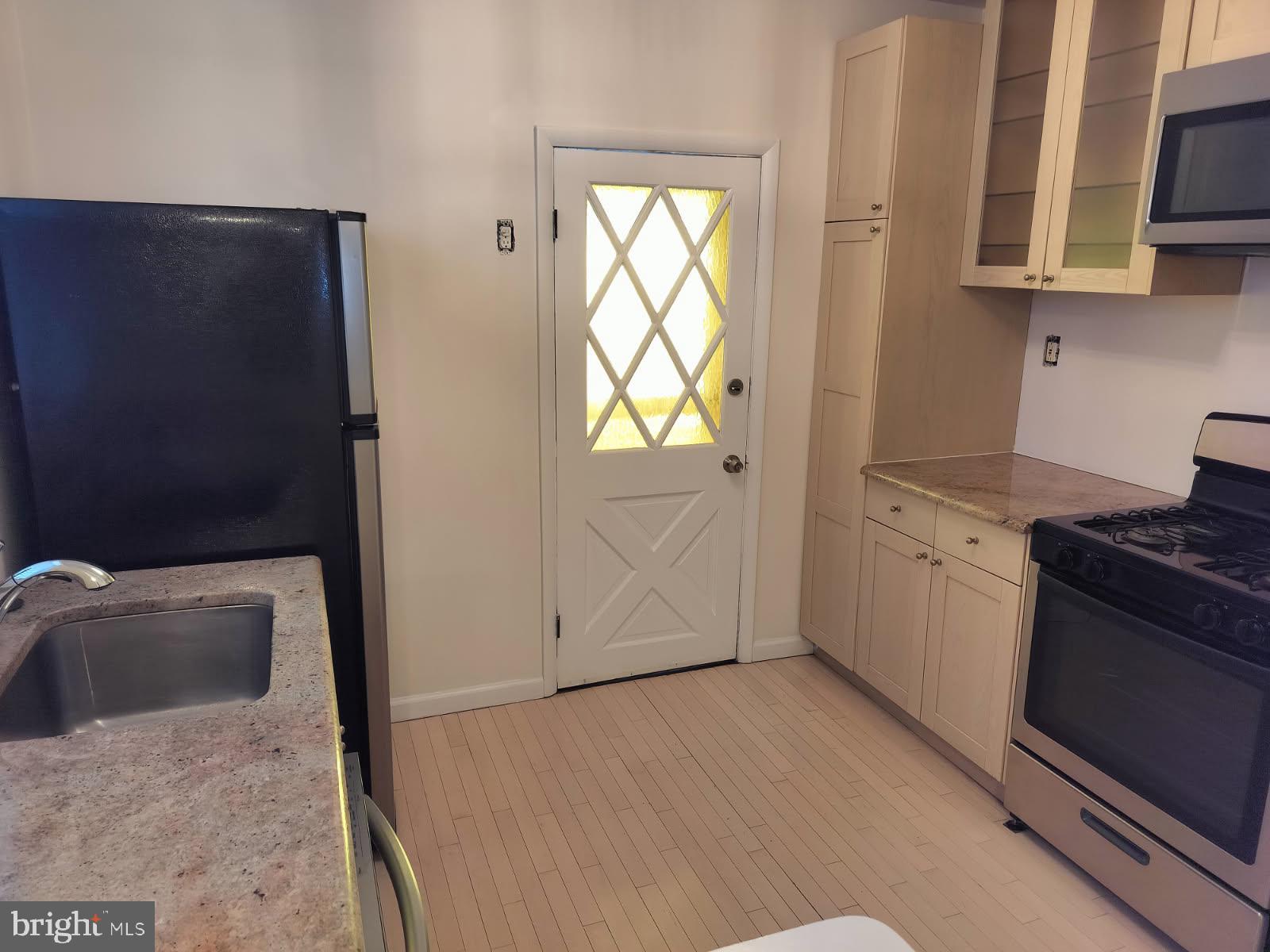 PHILADELPHIA (SOUTH) - Residential Lease