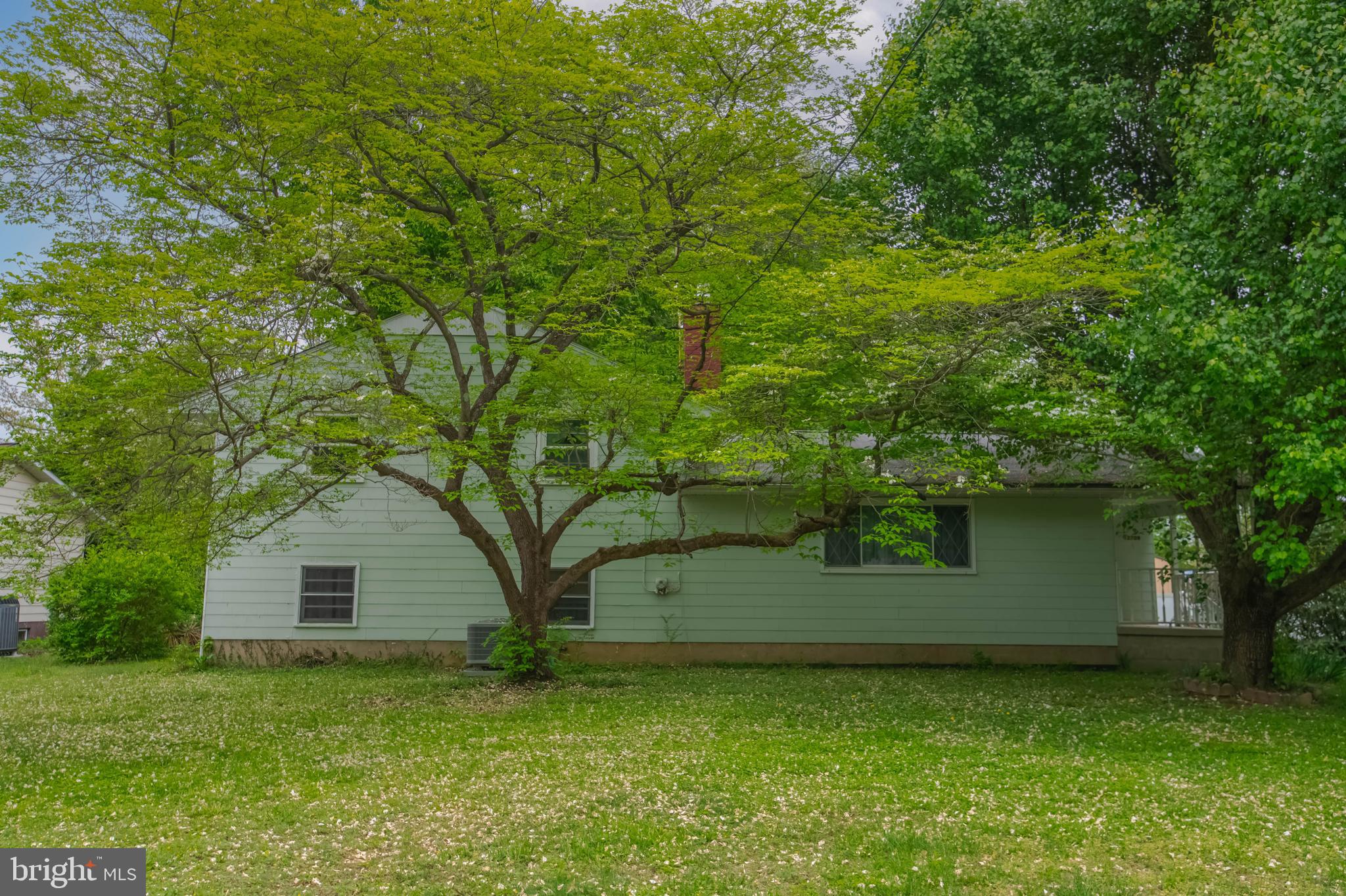TWIN RIVER BEACH - Residential
