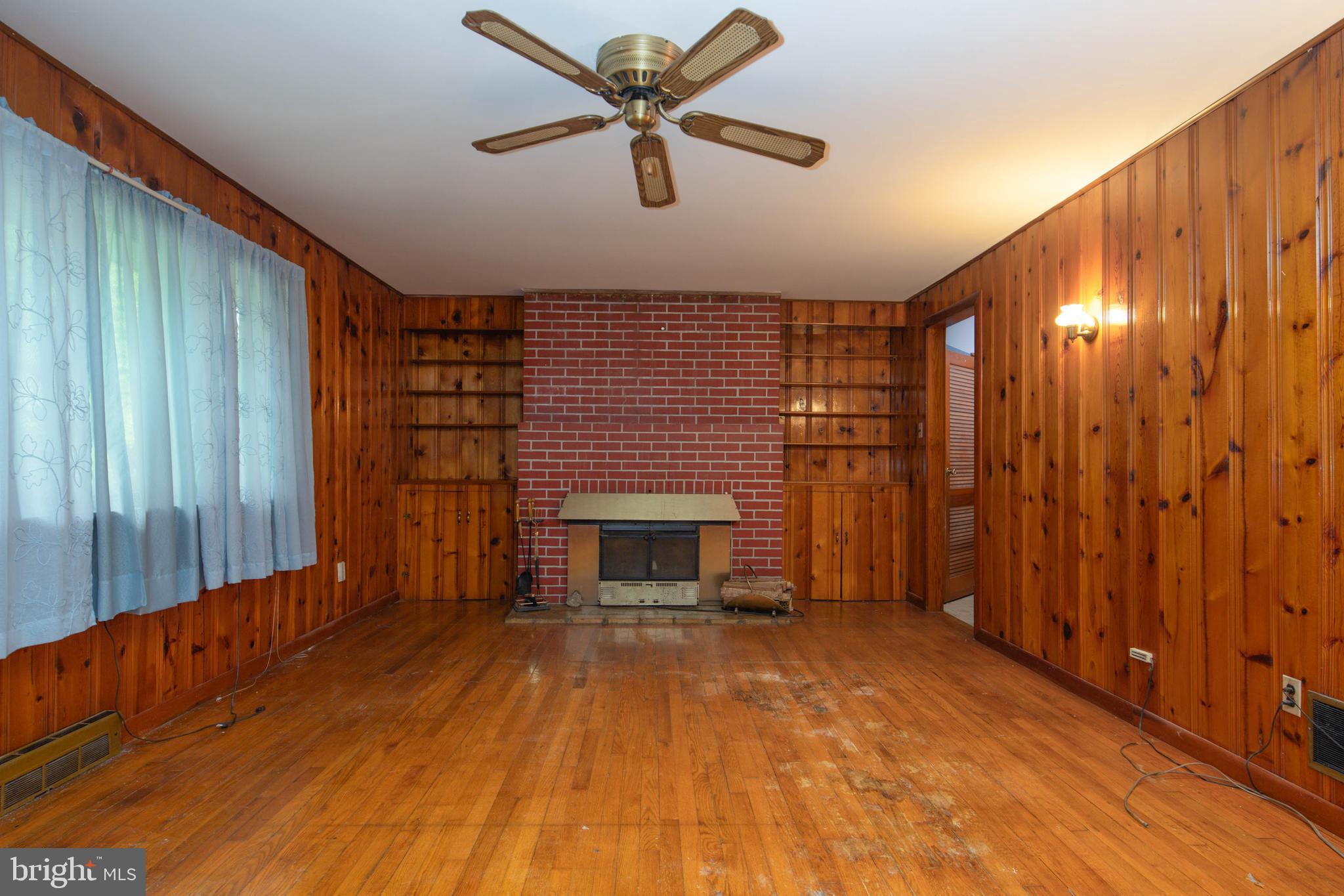 TWIN RIVER BEACH - Residential