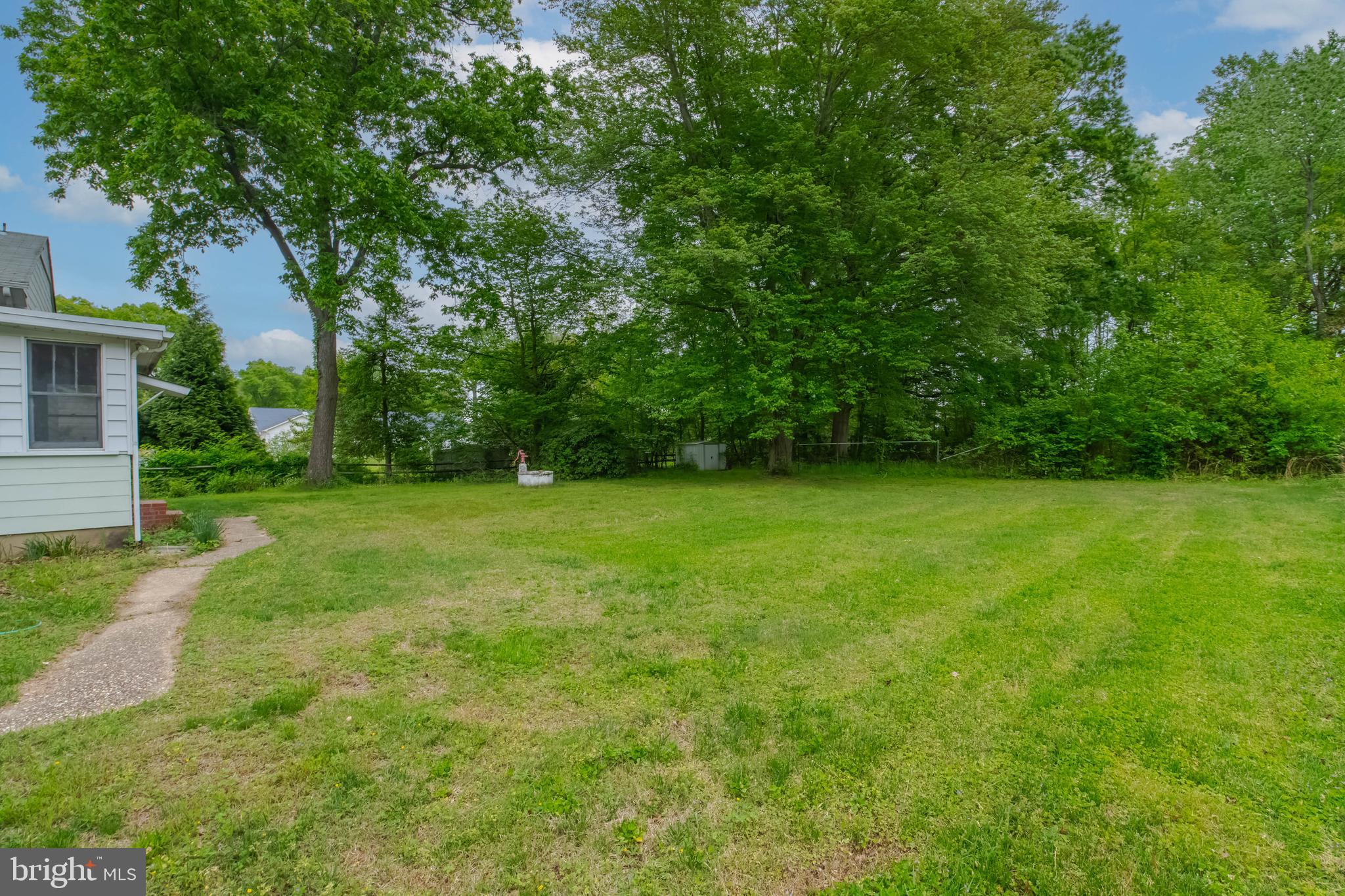 TWIN RIVER BEACH - Residential