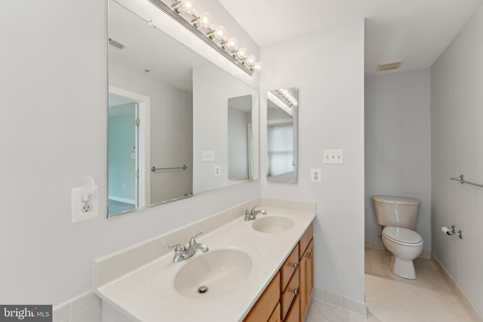 WHEATON OUT RES. (2) - Residential