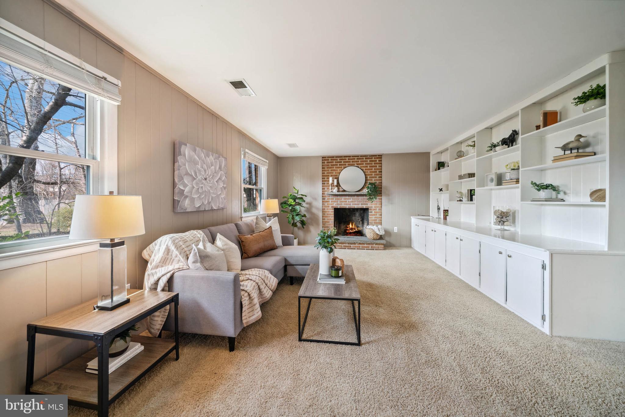 REDLAND KNOLLS - Residential