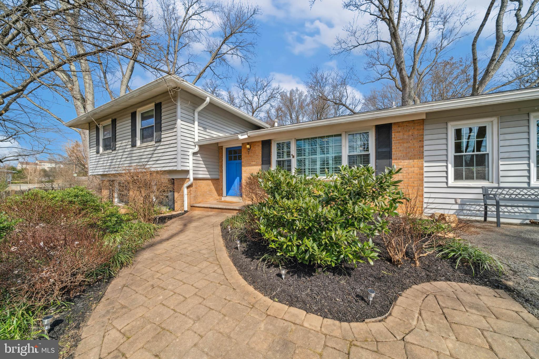 REDLAND KNOLLS - Residential