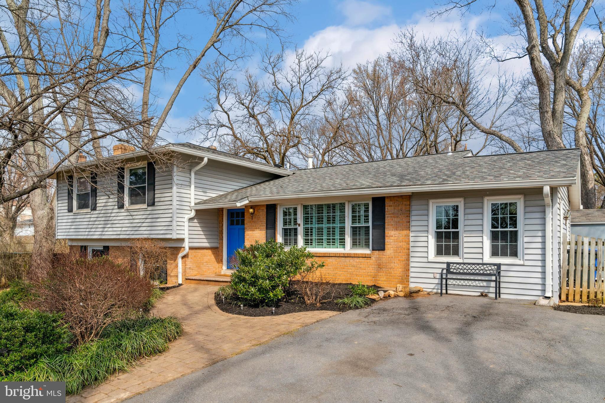 REDLAND KNOLLS - Residential