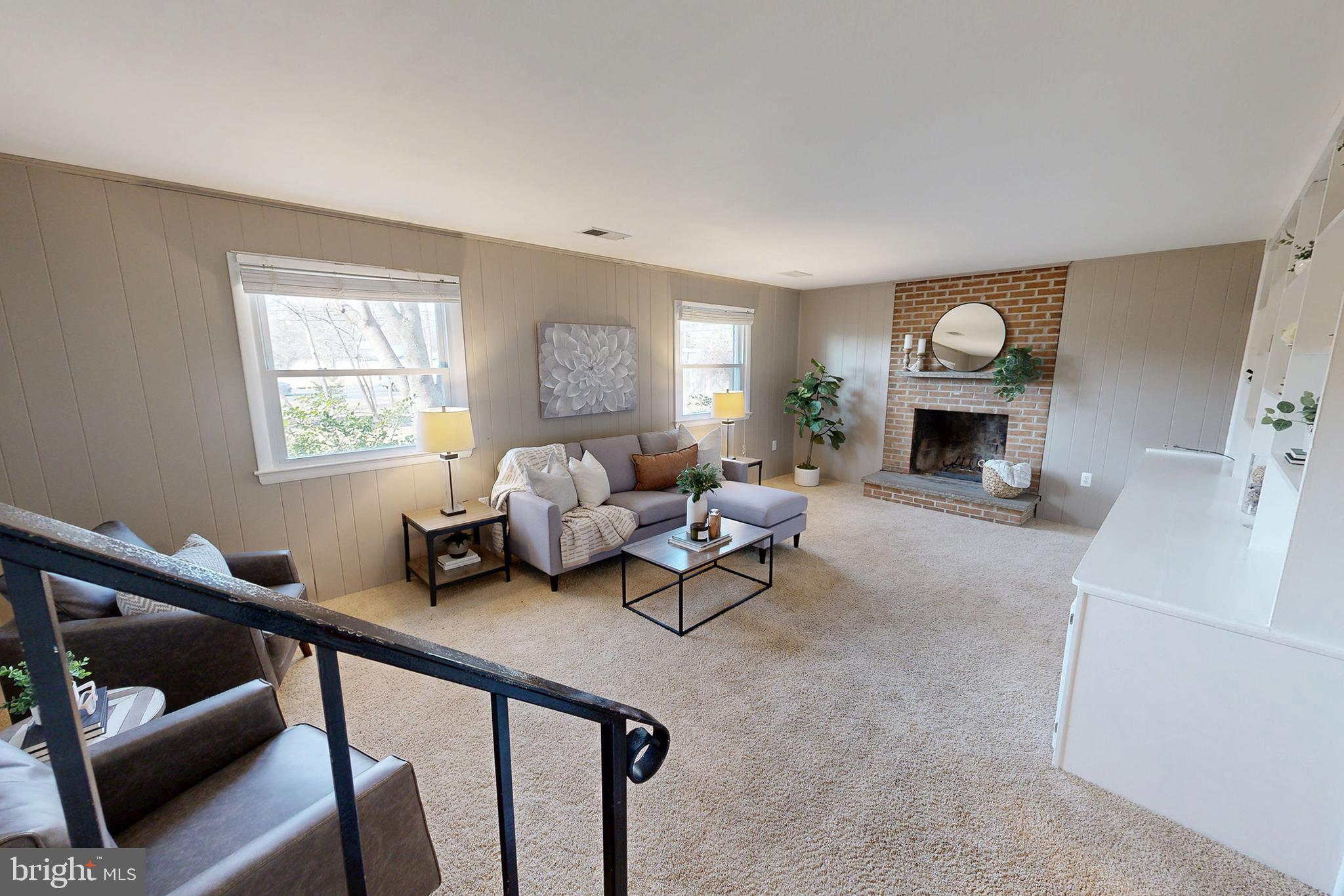 REDLAND KNOLLS - Residential