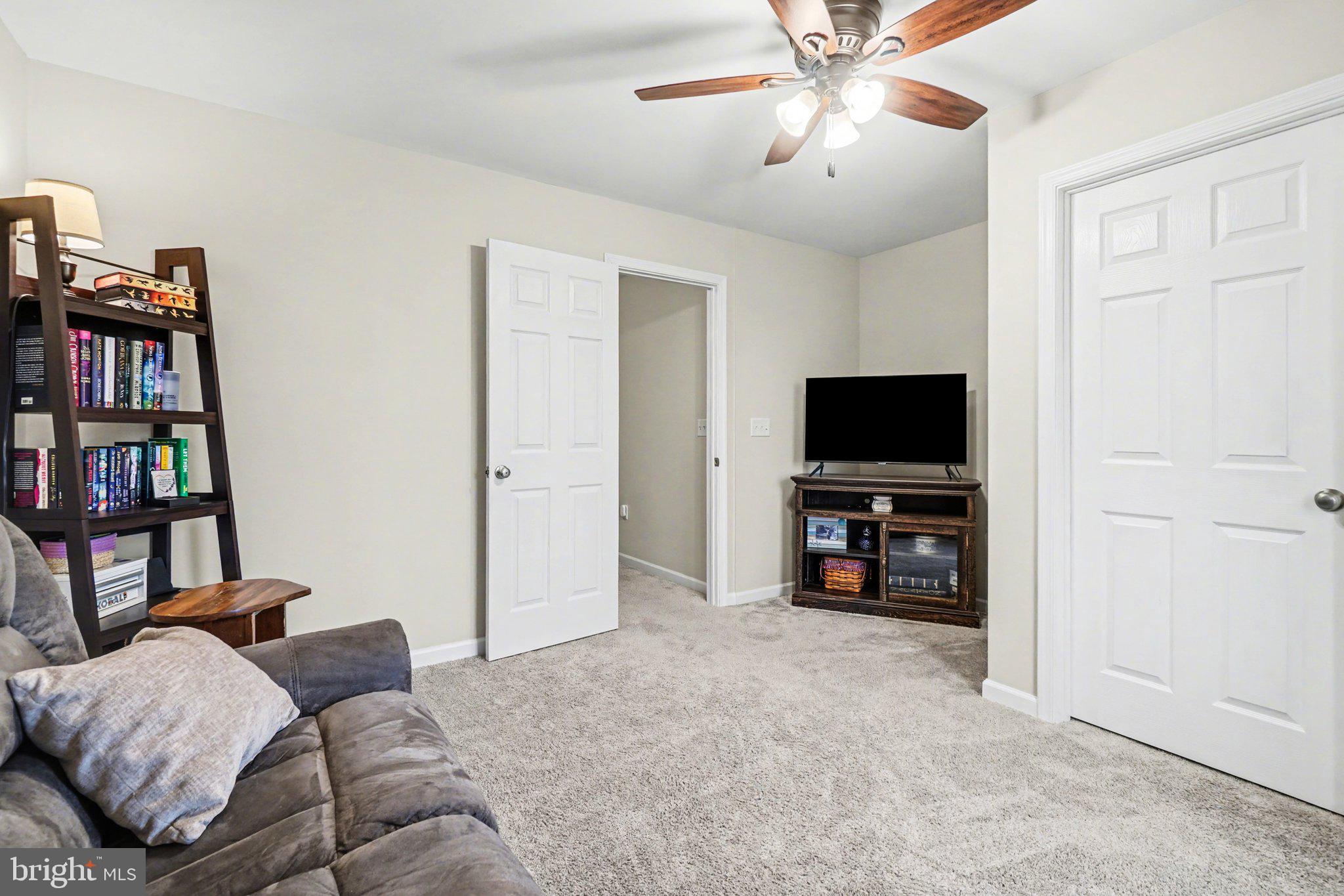 PARKVIEW @ BOILING SPRING - Residential