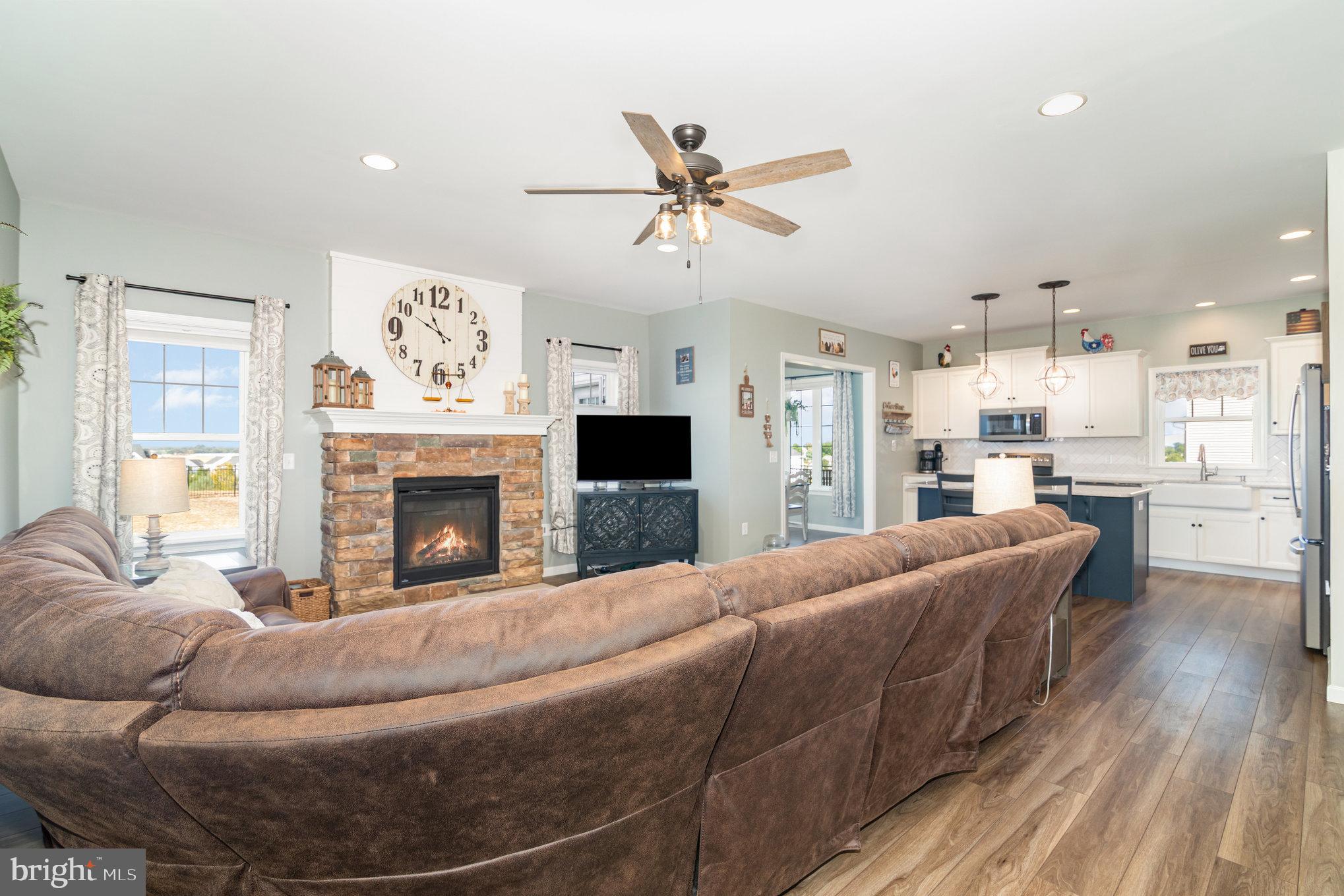 PARKVIEW @ BOILING SPRING - Residential