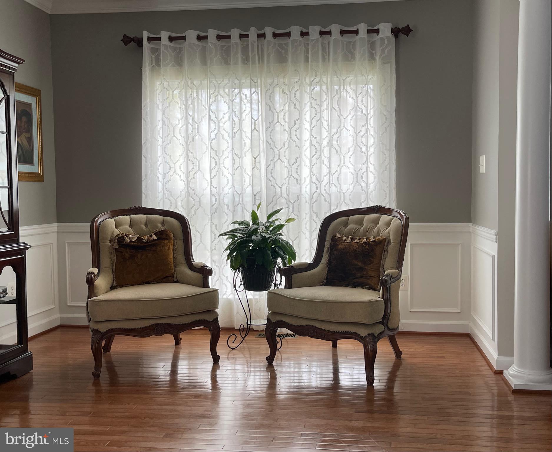 COLONIAL PARK - Residential