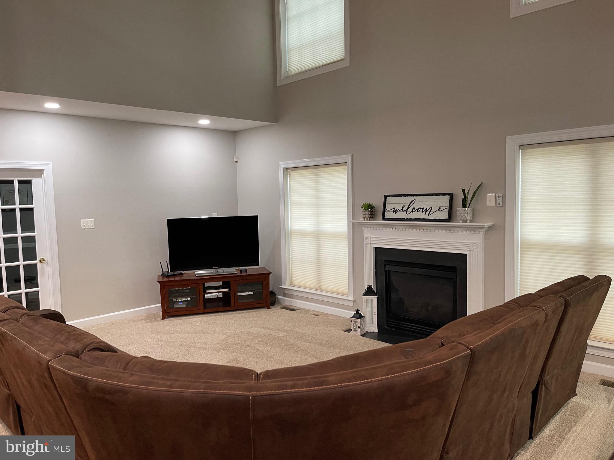 COLONIAL PARK - Residential