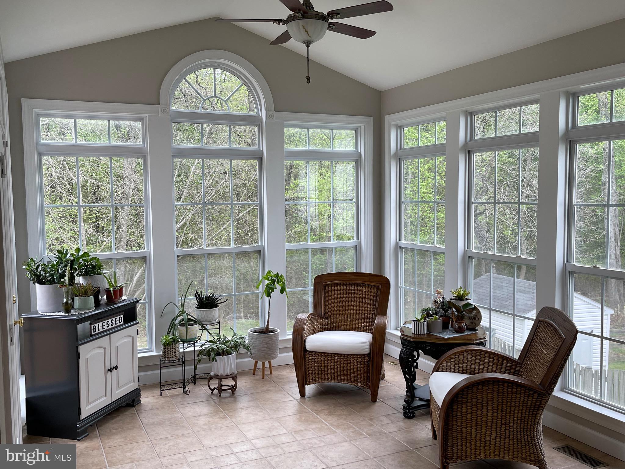 COLONIAL PARK - Residential