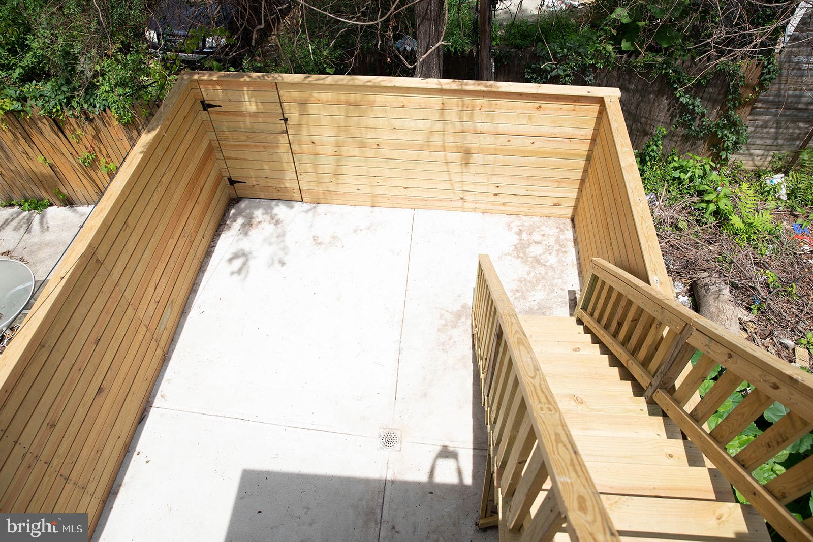 TEMPLE UNIVERSITY - Residential Lease