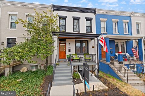738 13TH STREET SE WASHINGTON DC 20003