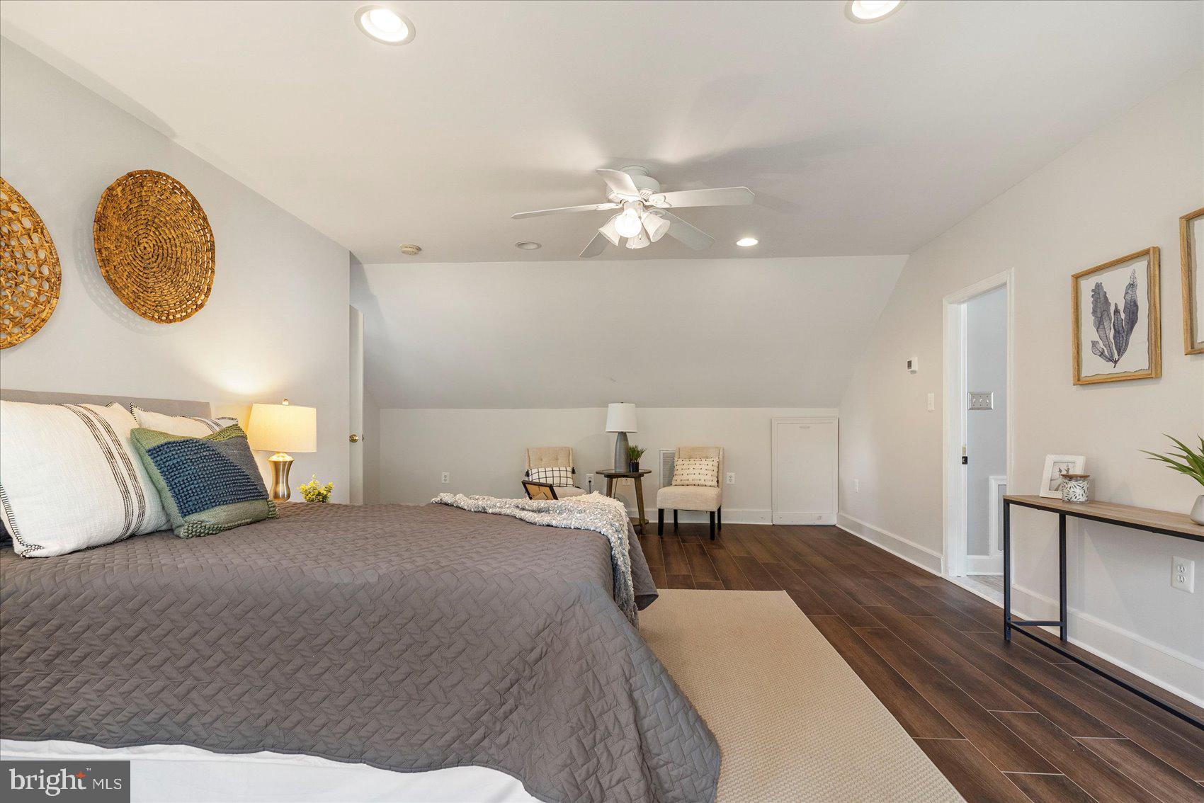 KINGSVILLE - Residential