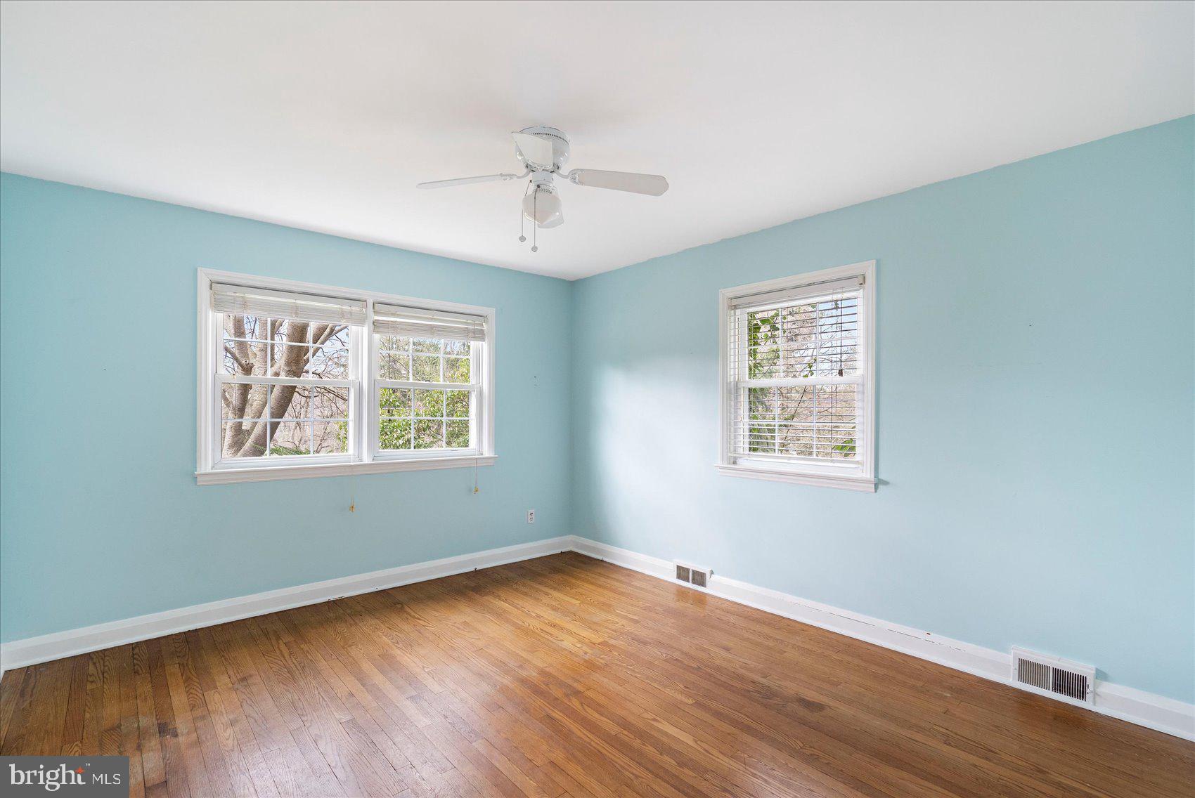 KINGSVILLE - Residential