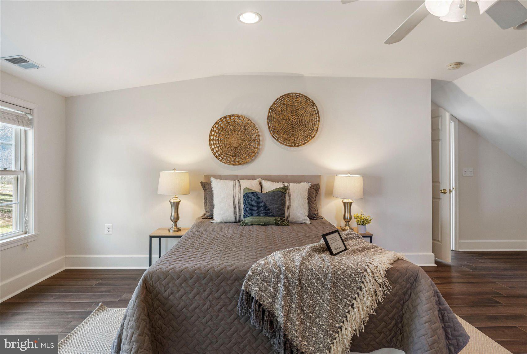 KINGSVILLE - Residential