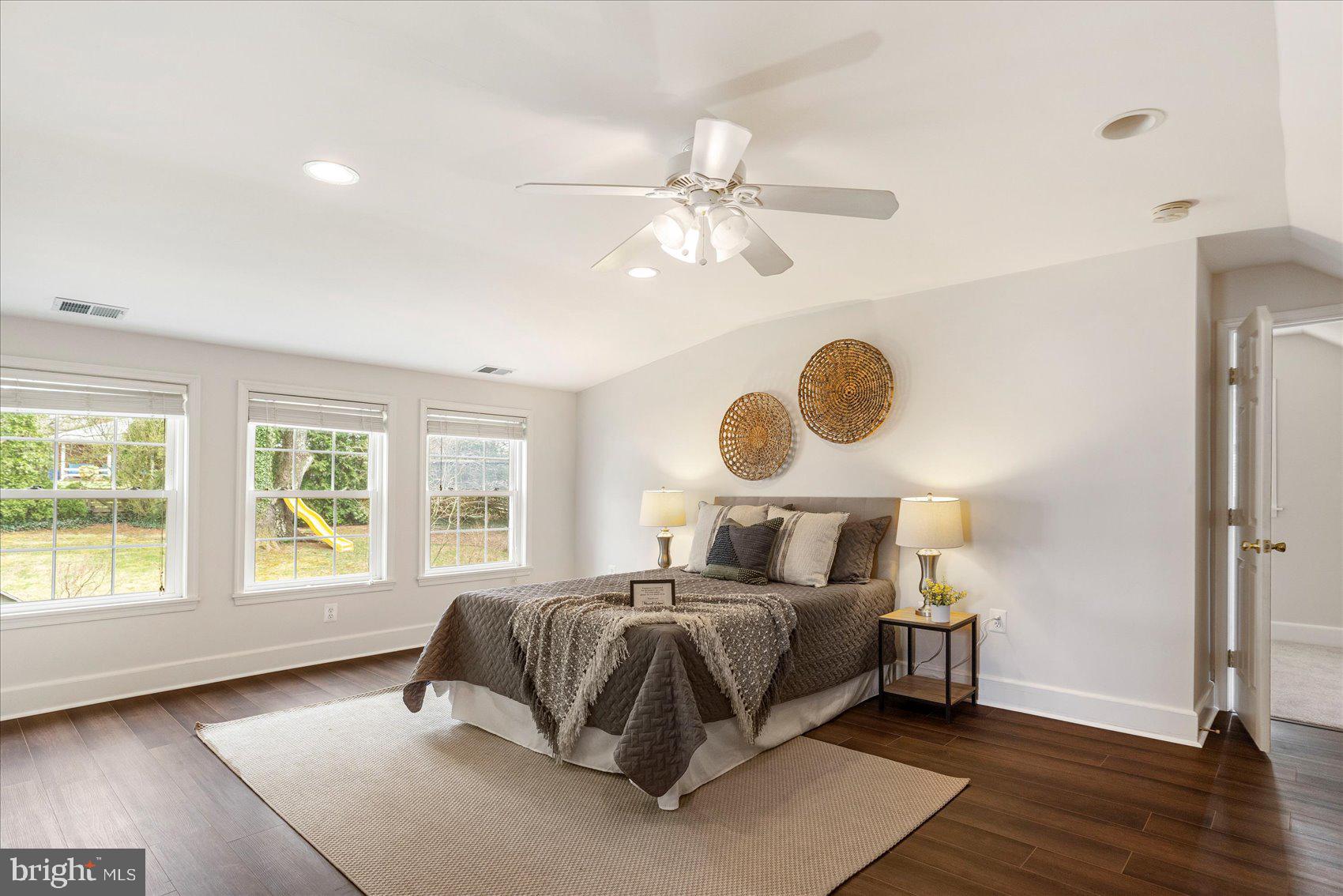 KINGSVILLE - Residential