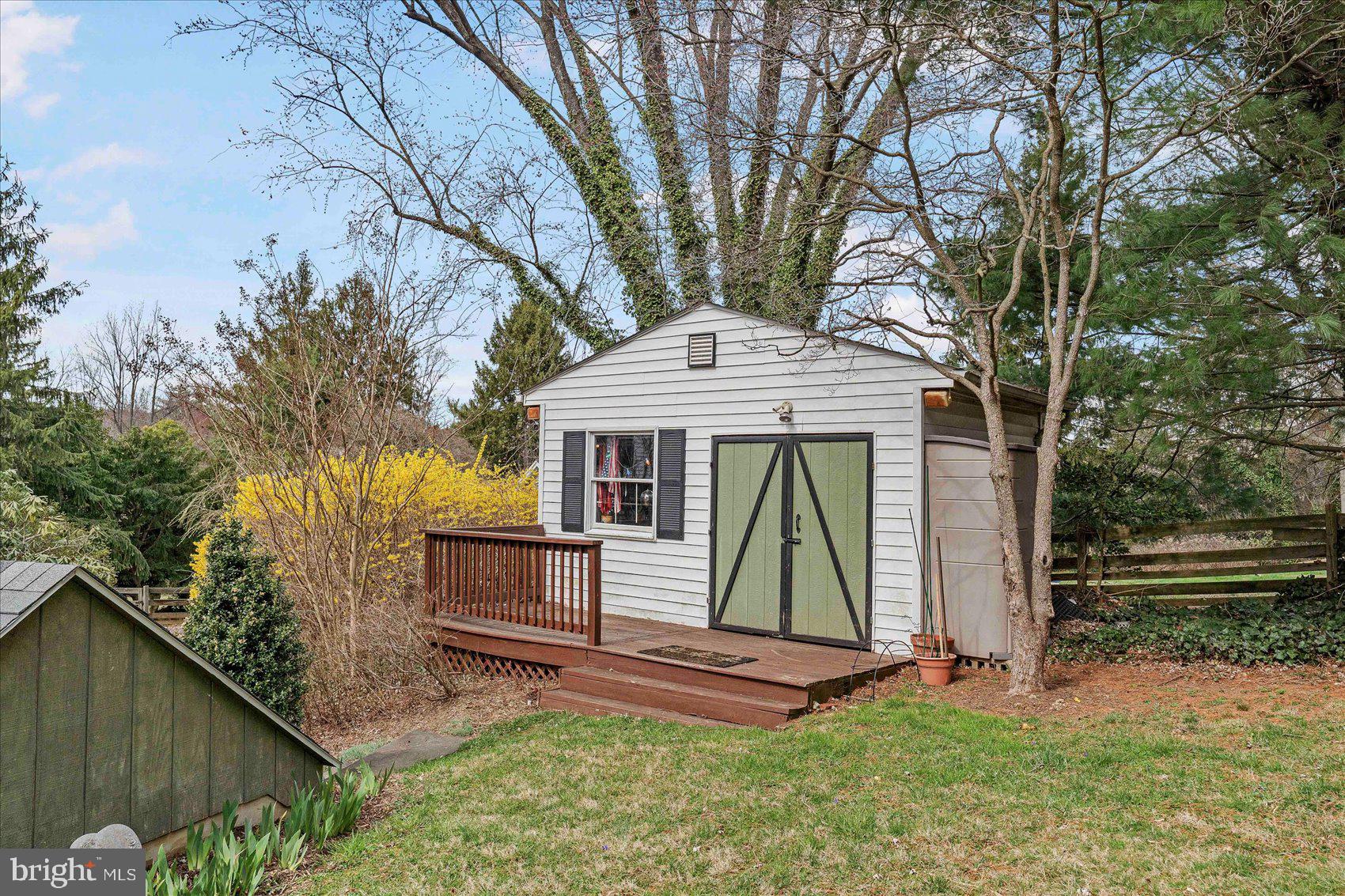 KINGSVILLE - Residential