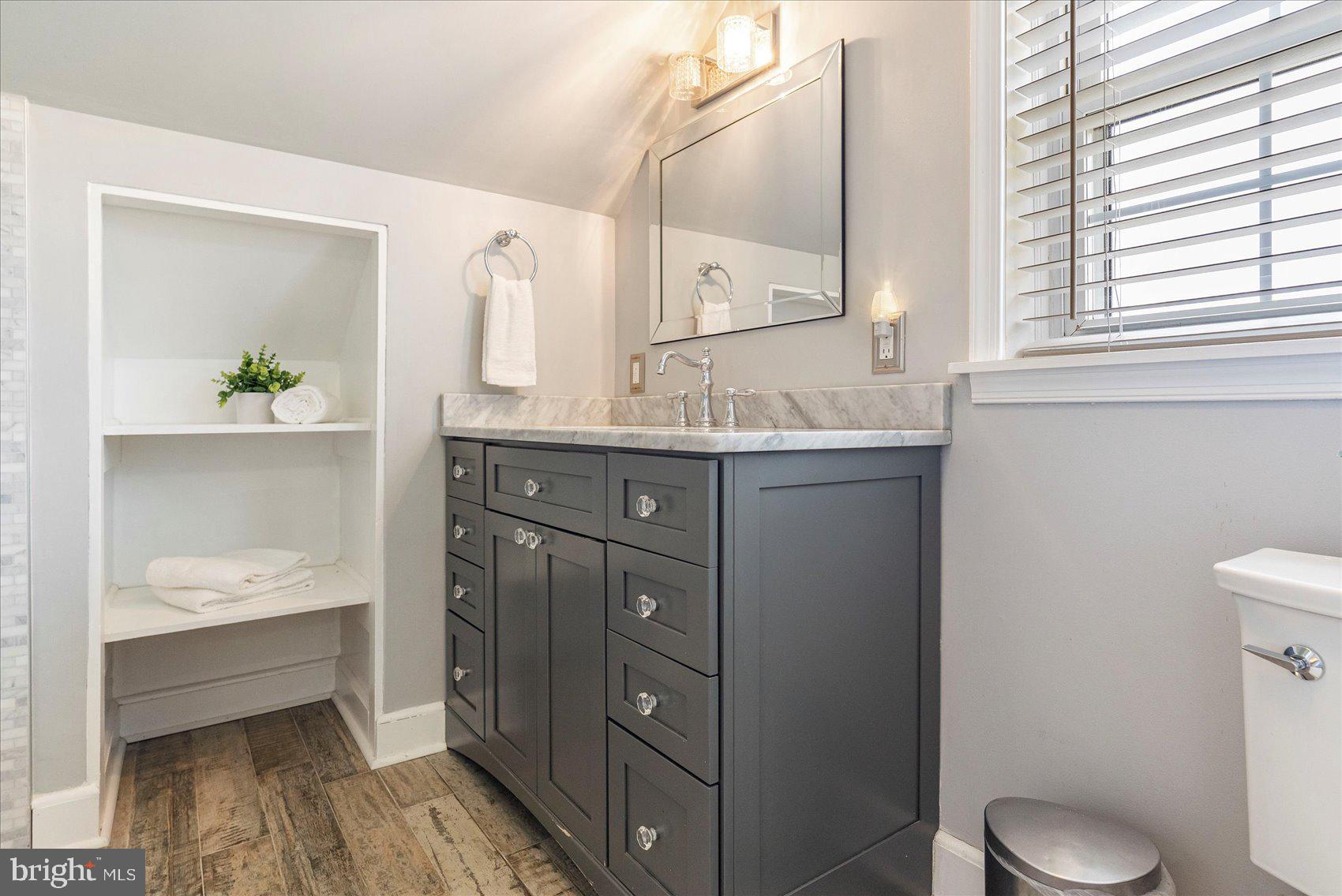 KINGSVILLE - Residential