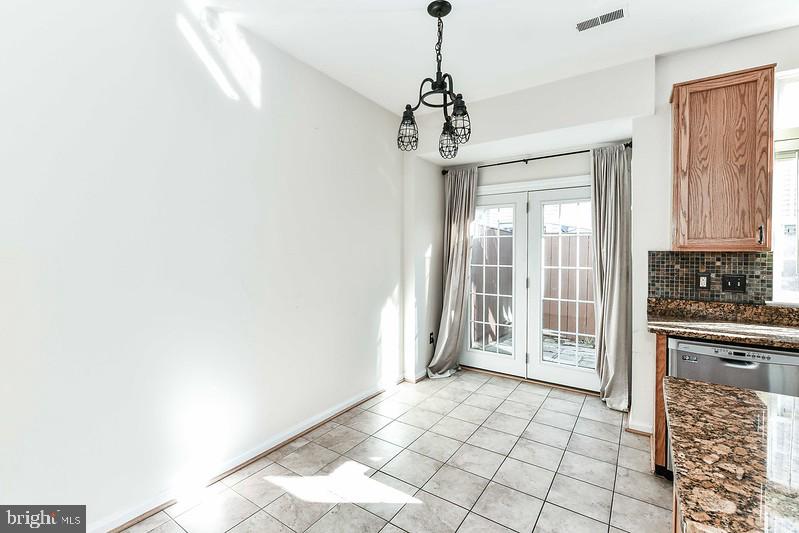 CEDAR LAKES - Residential Lease