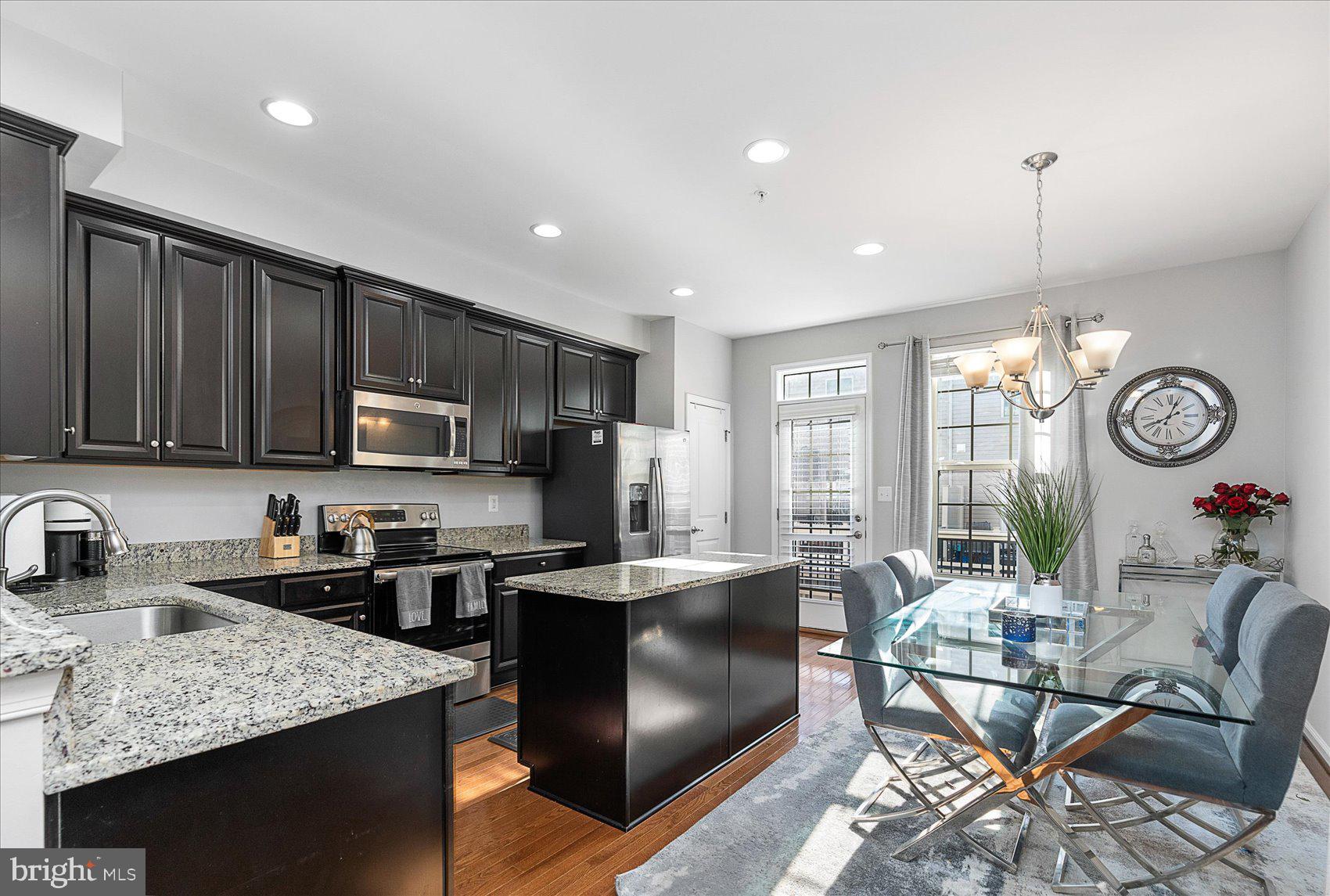 O'DONNELL SQUARE - Residential