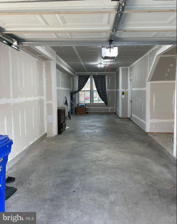 TRAILSIDE - Residential Lease