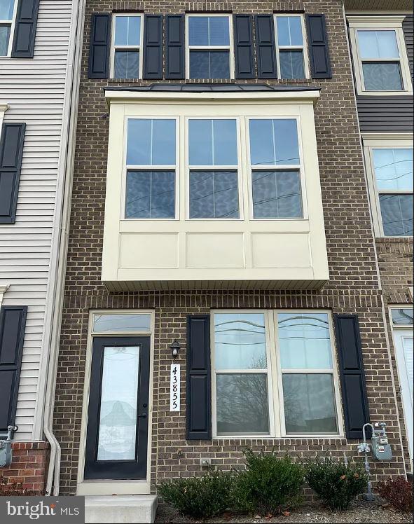 TRAILSIDE - Residential Lease