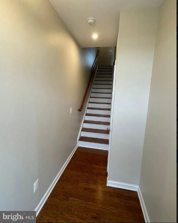 TRAILSIDE - Residential Lease