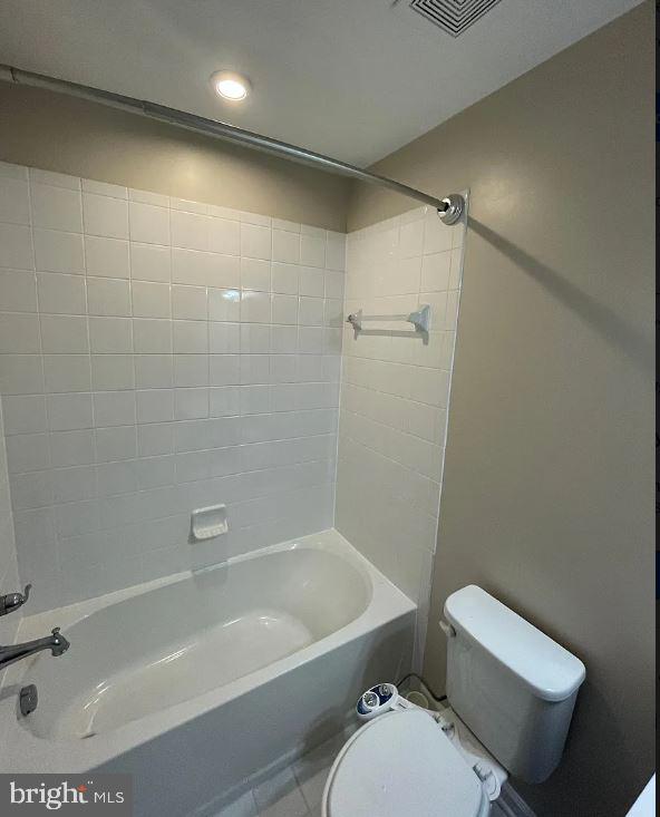 TRAILSIDE - Residential Lease