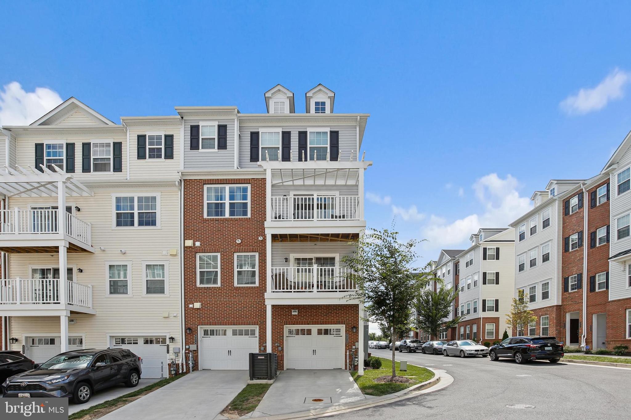 BALLARD GREEN - Residential