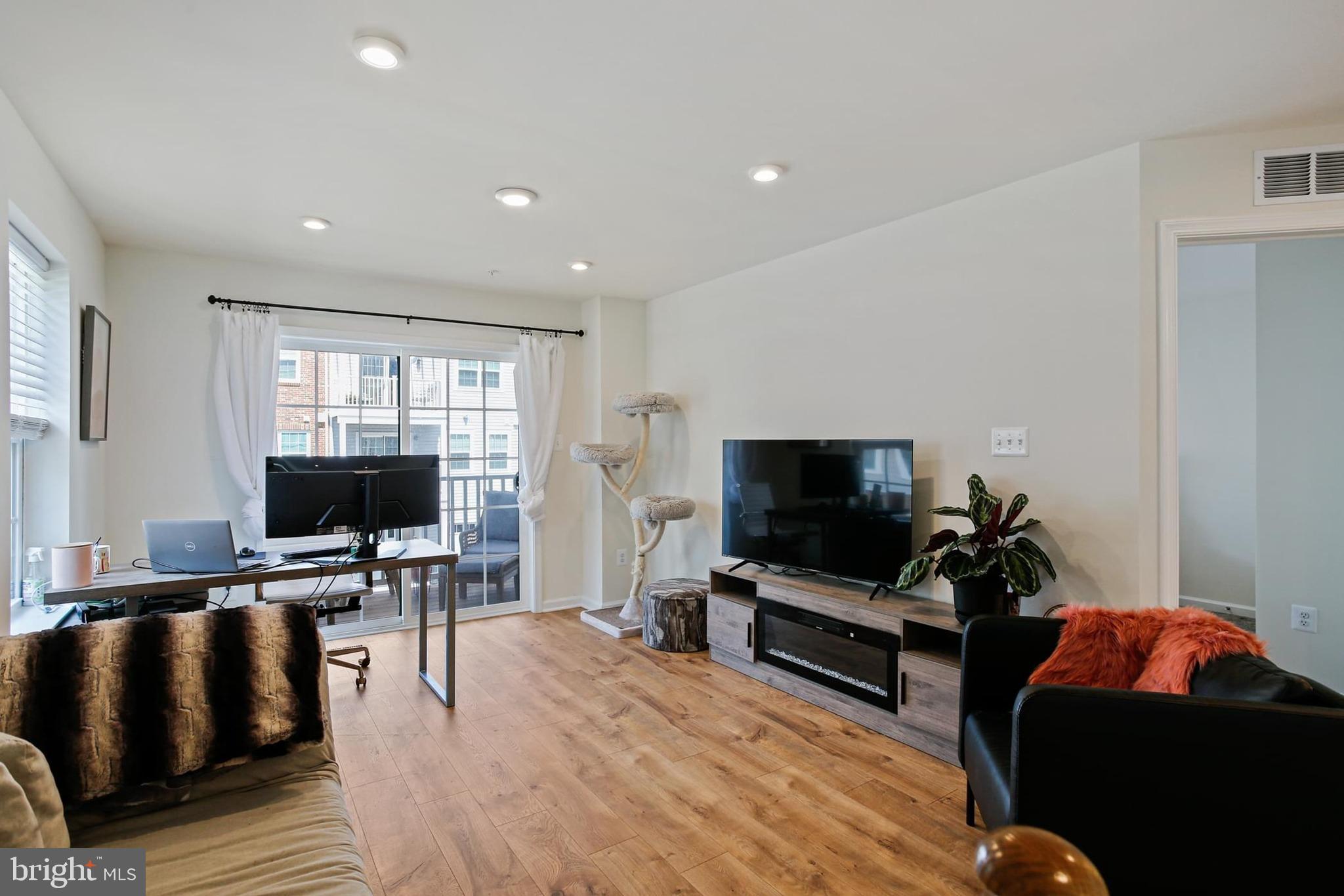 BALLARD GREEN - Residential