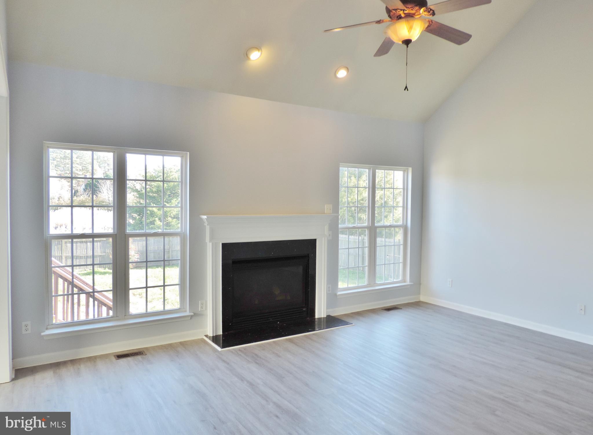 HARBOR POINTE - Residential