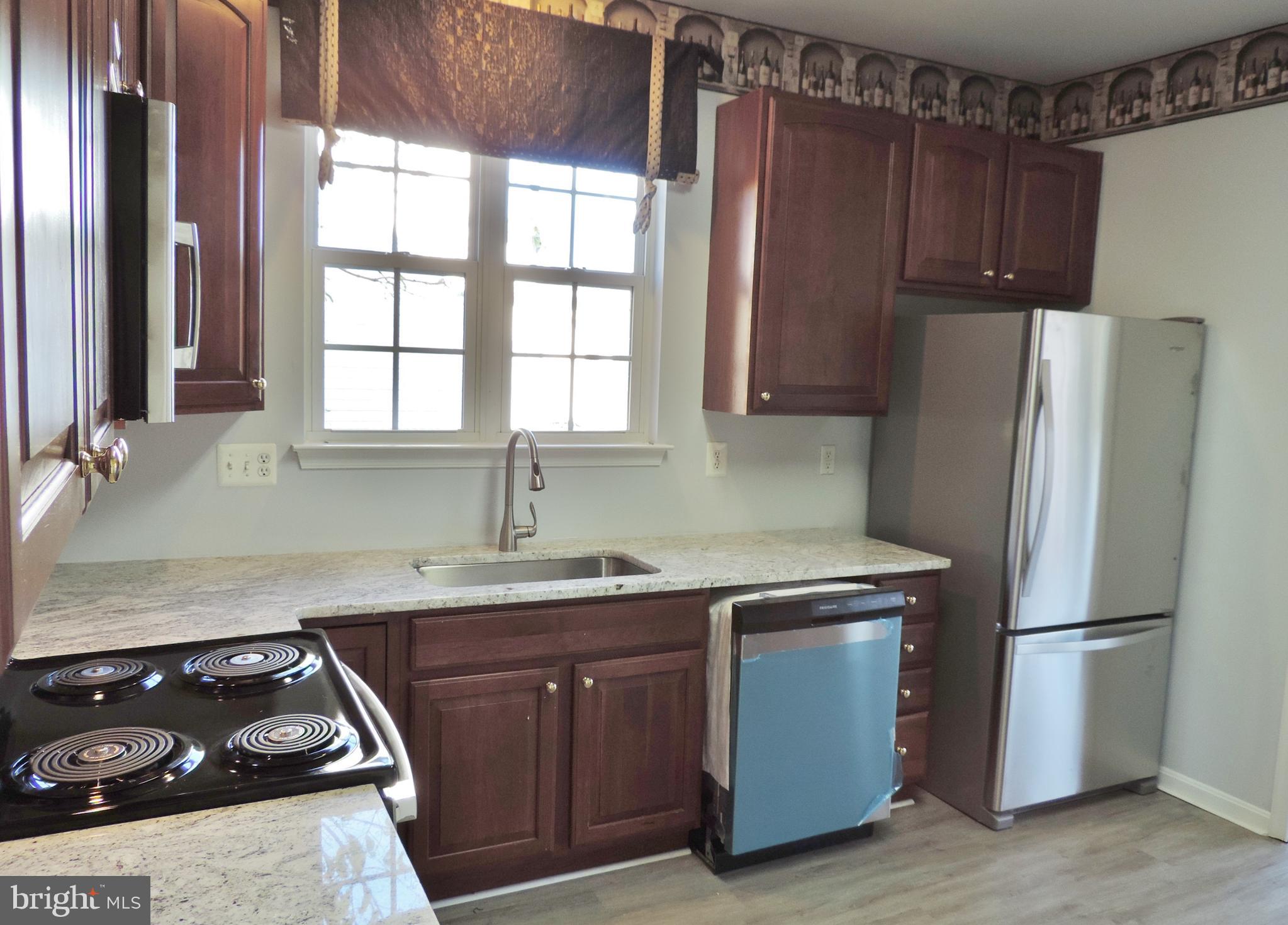 HARBOR POINTE - Residential