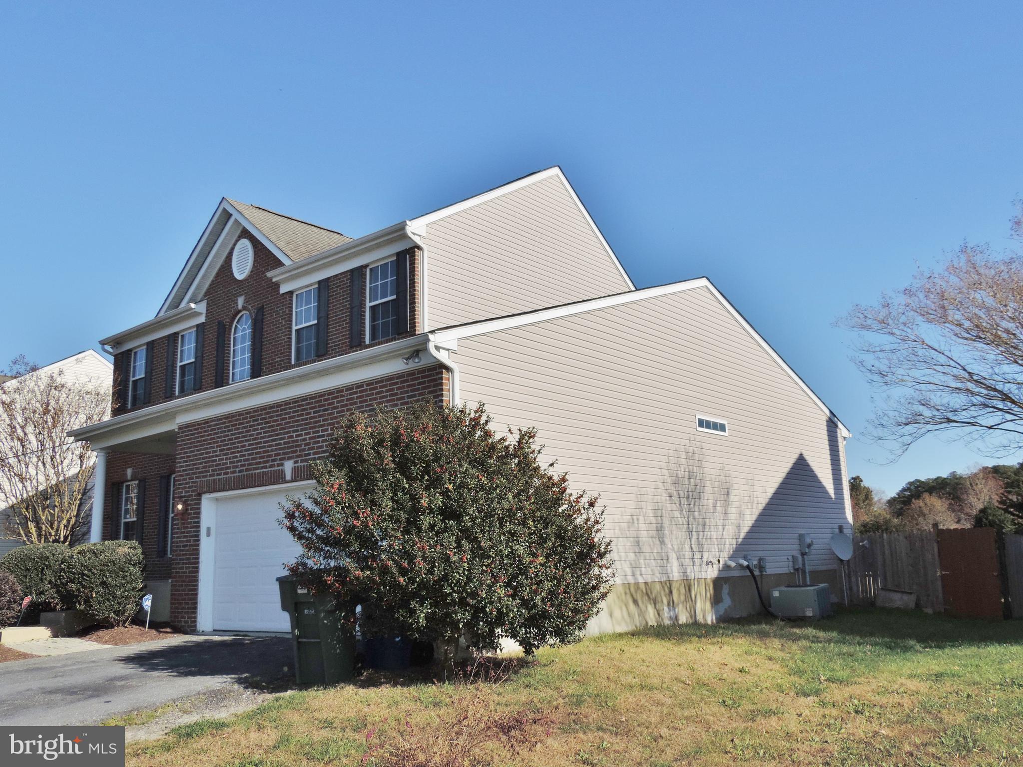 HARBOR POINTE - Residential