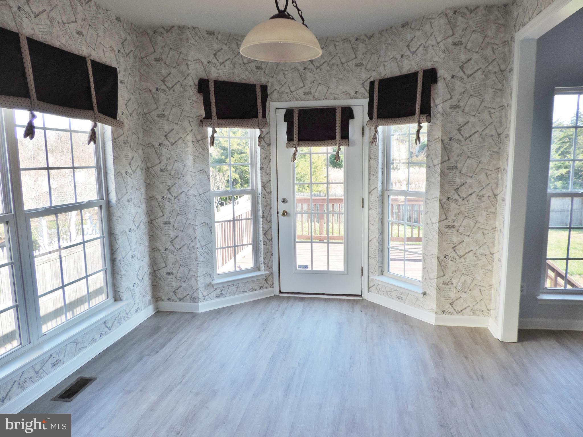 HARBOR POINTE - Residential