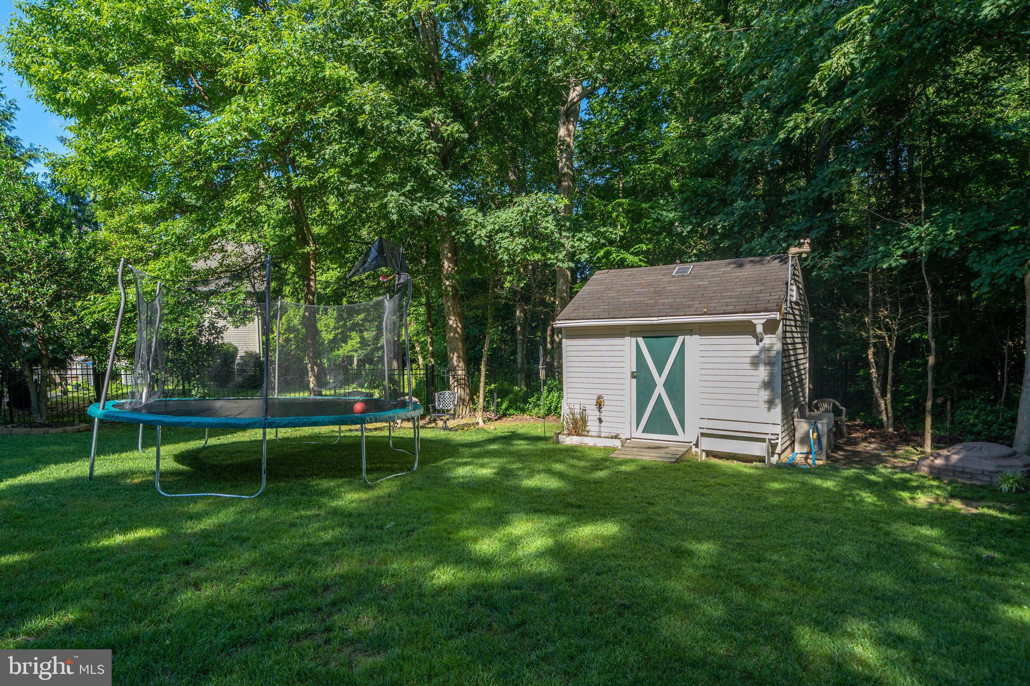 ESTATES AT SINGLETREE - Residential