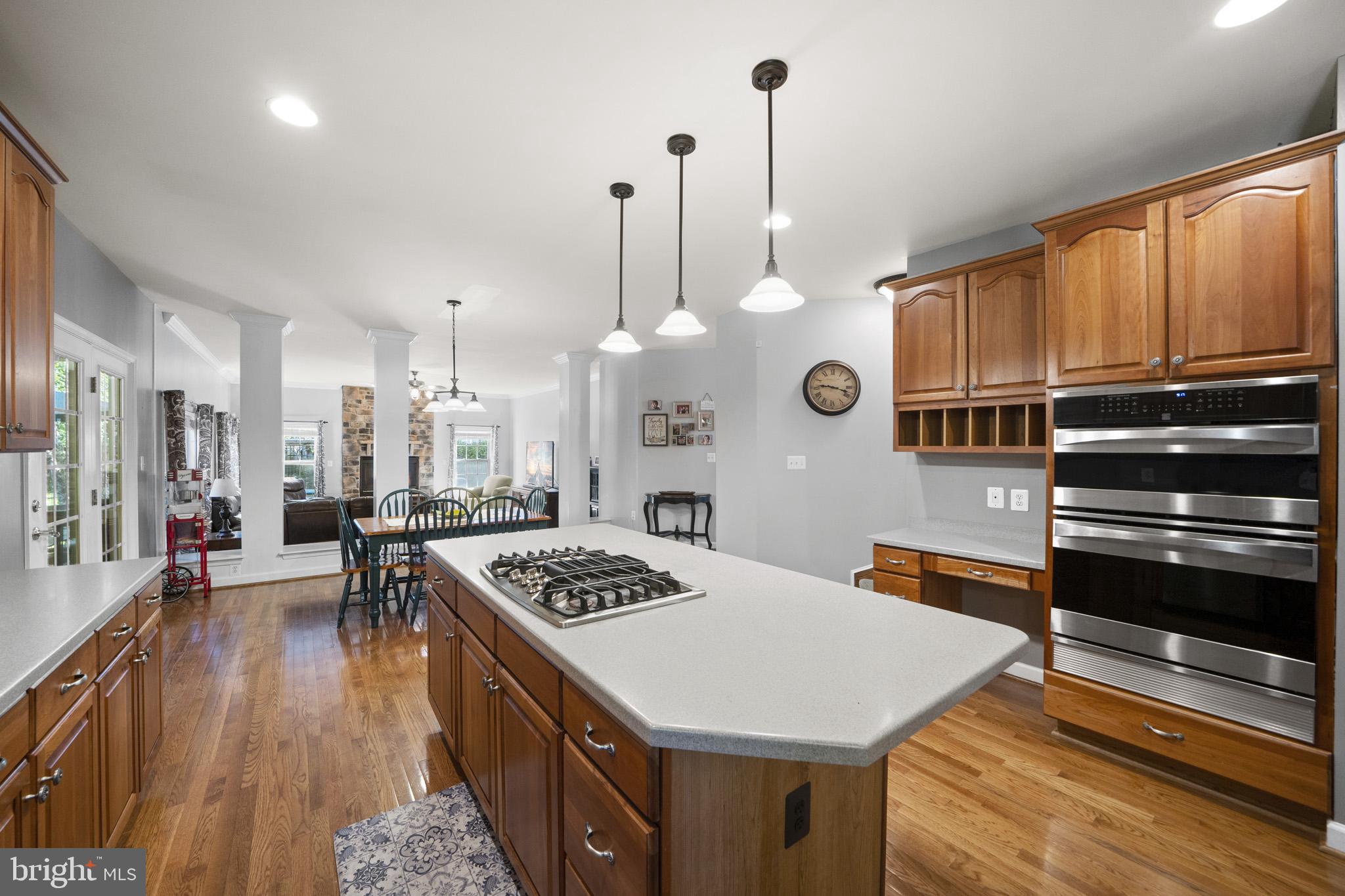 ESTATES AT SINGLETREE - Residential