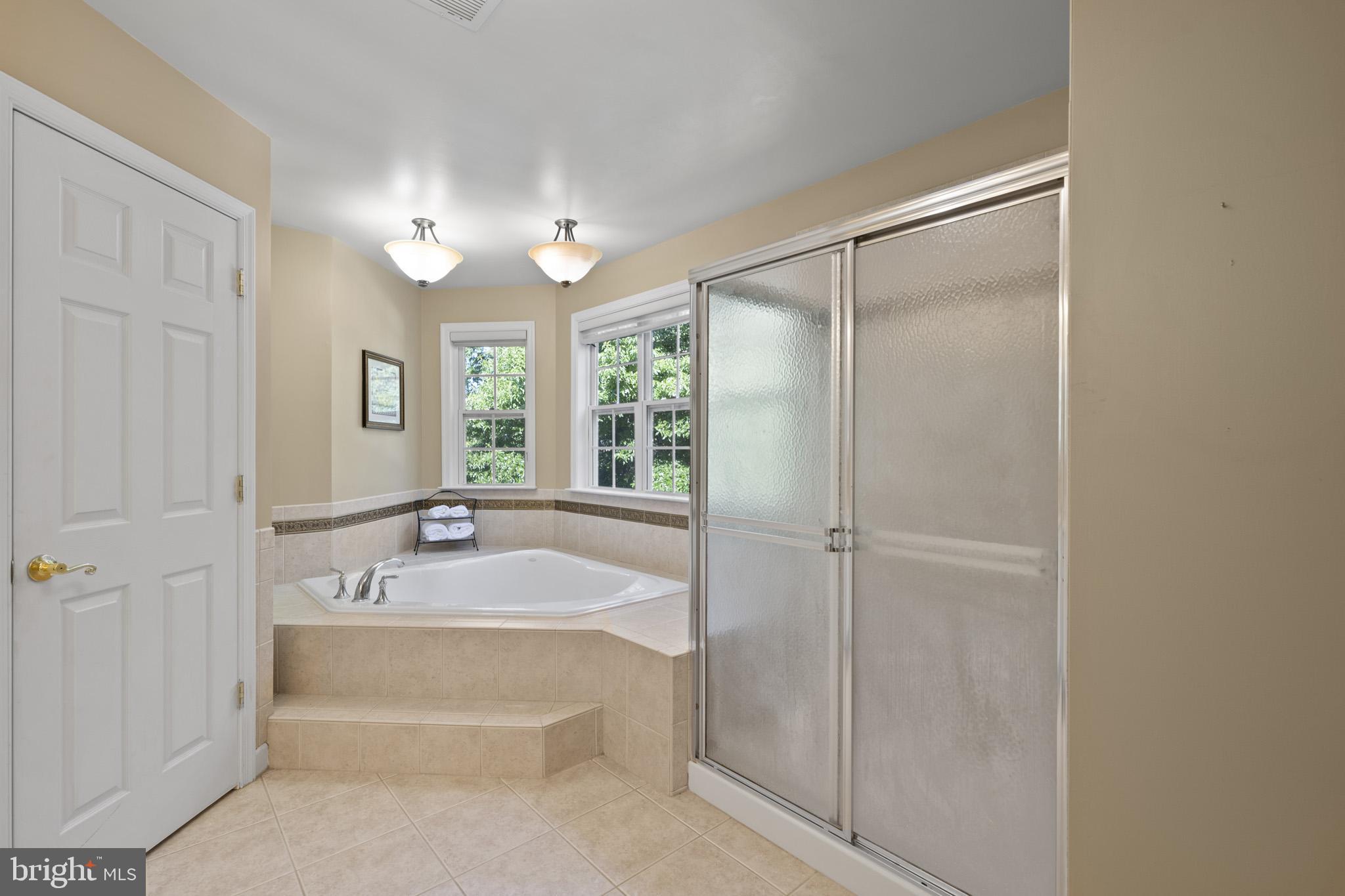 ESTATES AT SINGLETREE - Residential