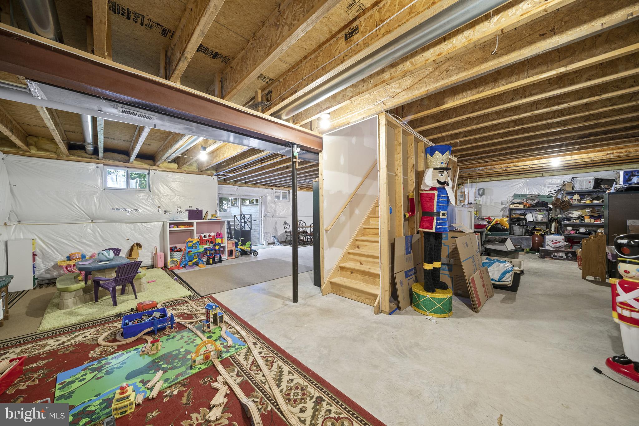 ESTATES AT SINGLETREE - Residential