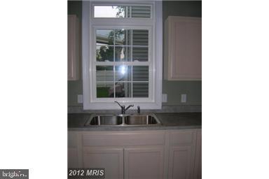 LEVERINGS - Residential Lease