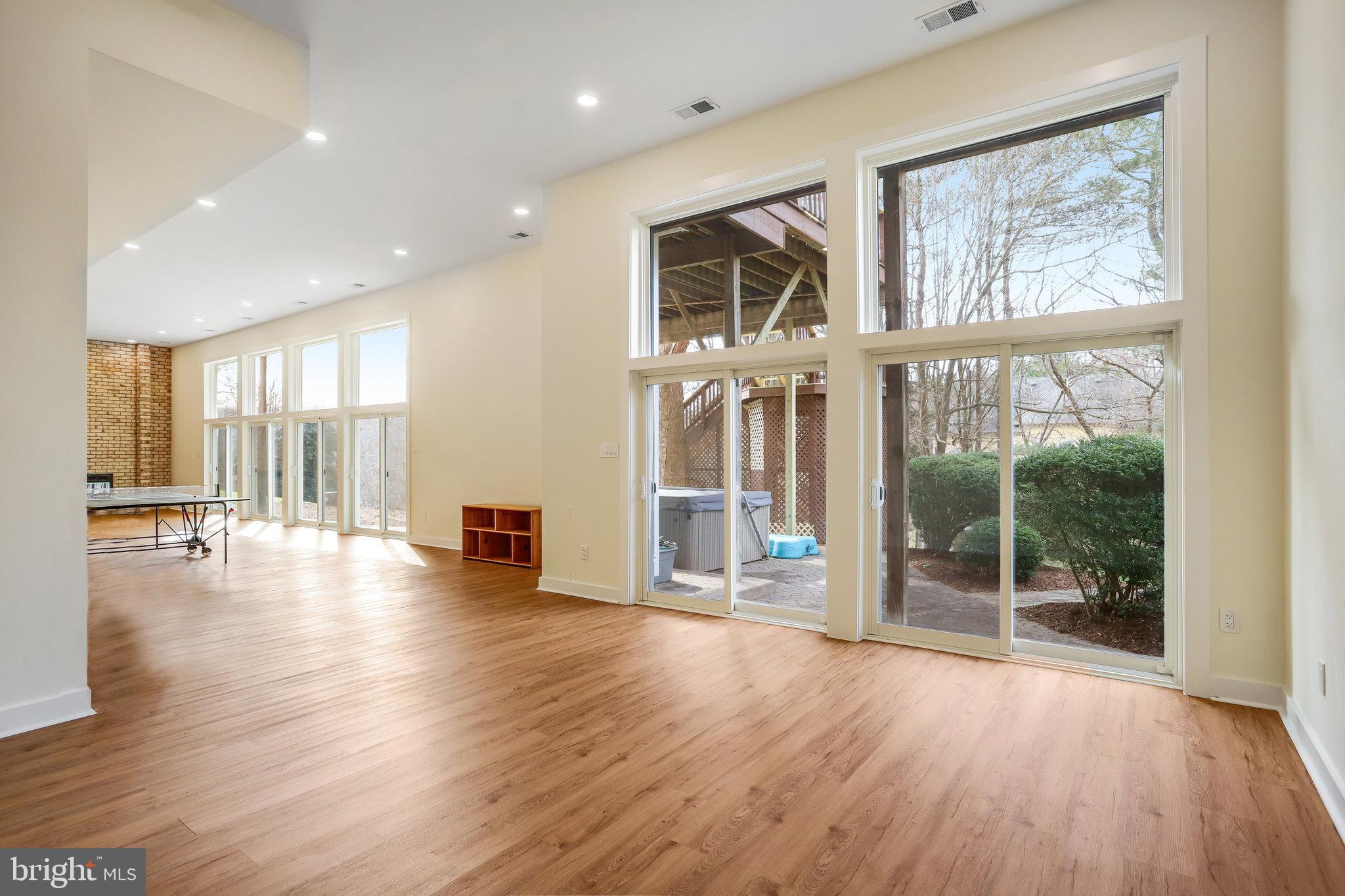 BEACH MILL DOWNS - Residential