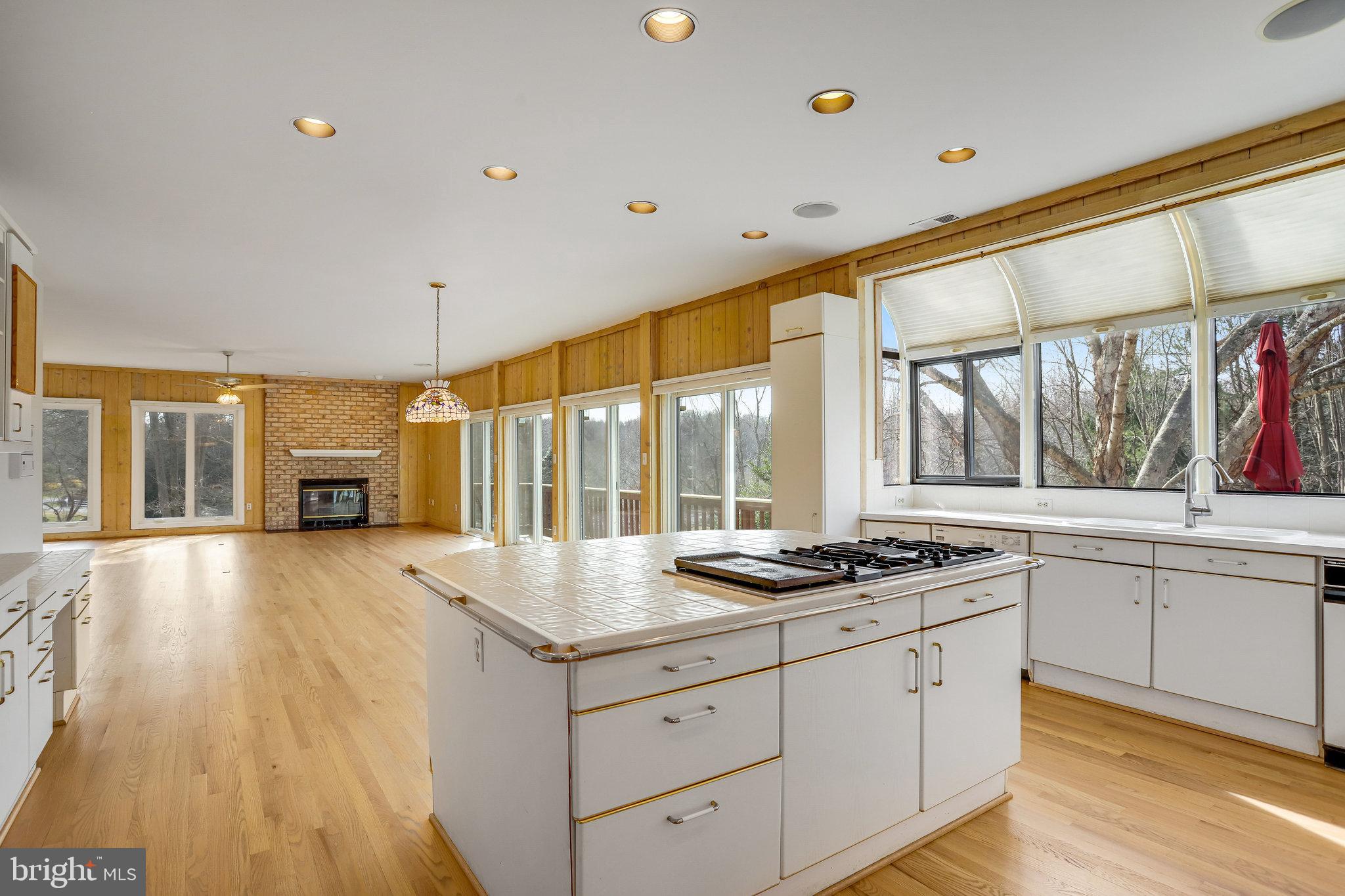 BEACH MILL DOWNS - Residential